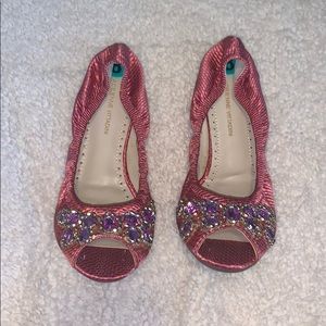 Adrienne Vittadini Aries Flats Magenta size 8 NIB